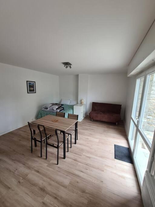 50M De La Plage: Studio Au Coeur Du Centre ! Apartment แซ็ง-กาสต์-เลอ-กีโด ภายนอก รูปภาพ